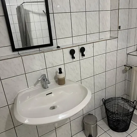 Apartment Grosse Mit Parkplatz 15 Min Von Aachen